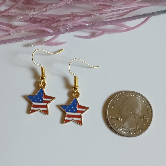 Cute American Flag Star Handmade Earrings - Picture 3 of 3